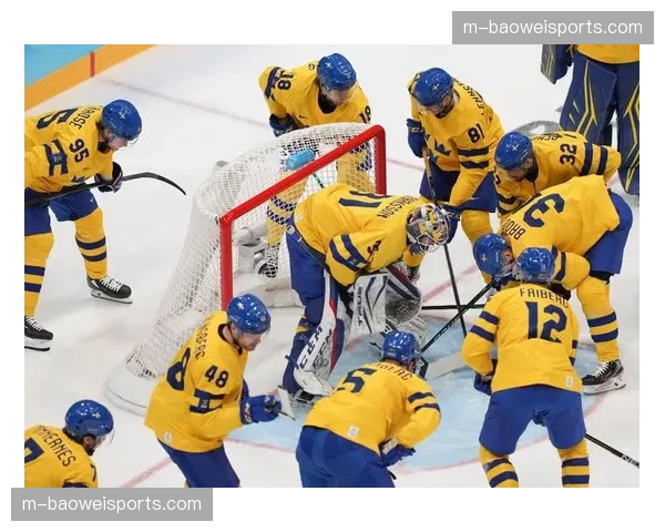 美国男子冰球2-1加时险胜瑞典 四分之一决赛展现战术执行力